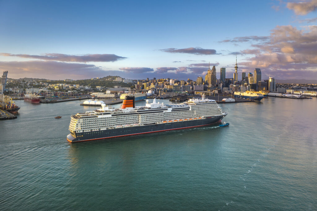 Queen Anne arriving in Auckland as a part of her maiden voyage